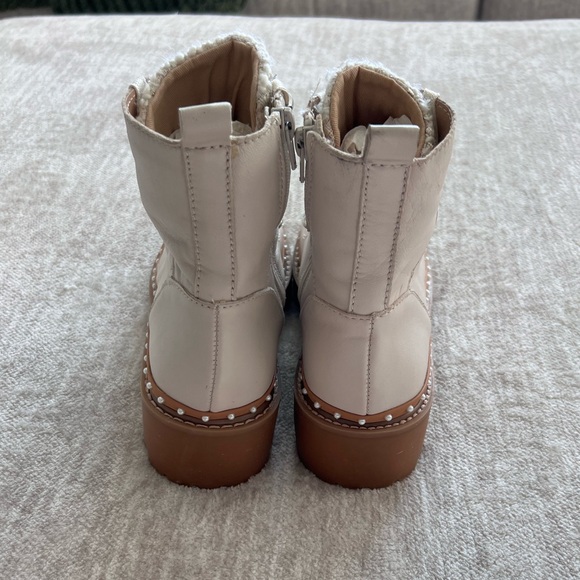 Rainer Booties - Picture 5 of 8